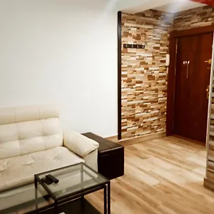 Precioso Apartamento 3 Habitaciones. Con Patio. Apartamento Camas