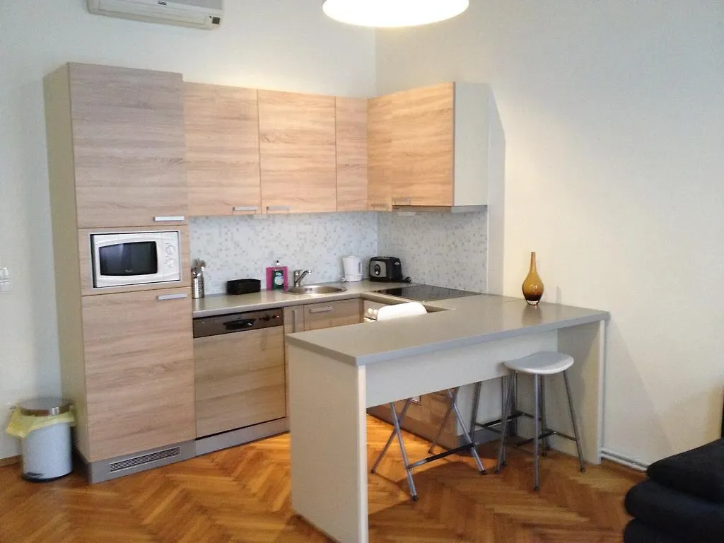Debo Apartments Vienna 0*,  Austria