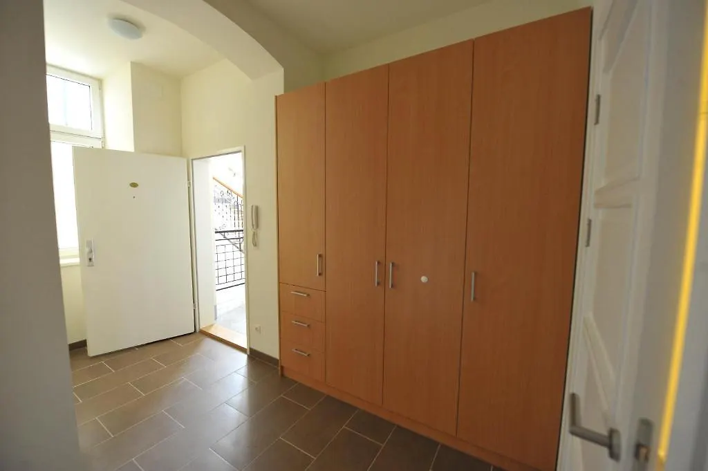 Debo Apartments Vienna 0*,